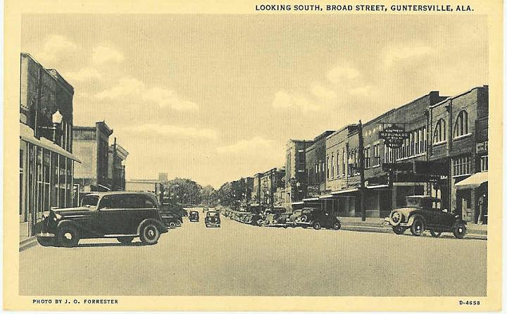 Gvill Main street in 30s